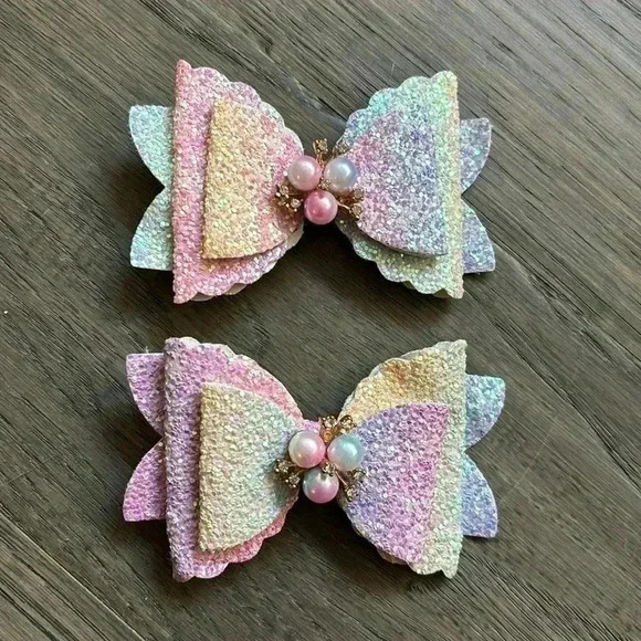 Hand crafted layered rainbow unicorn glitter sparkle hair bows with pearls - Picture 1 of 7